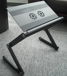 Стол для ноутбука с кулером